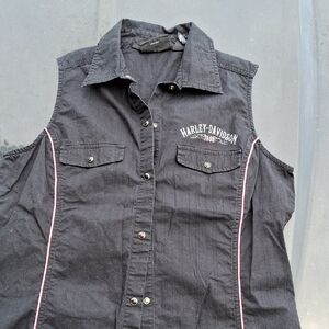 Harley-Davidson Black Sleeveless Button-Up Top